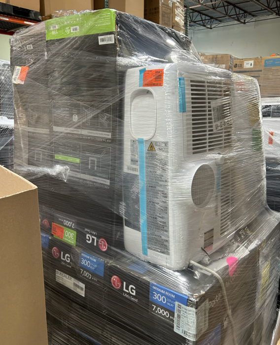 A/C Truckload — Mix of New, Return, Refurbished — 149 units / 21 pallets — FOB TX