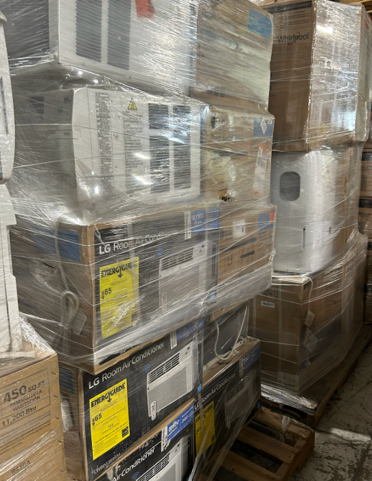 A/C Truckload — Mix of New, Return, Refurbished — 149 units / 21 pallets — FOB TX