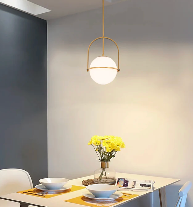 Antique Brass Pendant Ceiling Lights — New — 772 units / 17 pallets — FOB TX