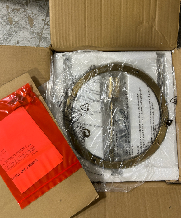 Antique Brass Pendant Ceiling Lights — New — 772 units / 17 pallets — FOB TX